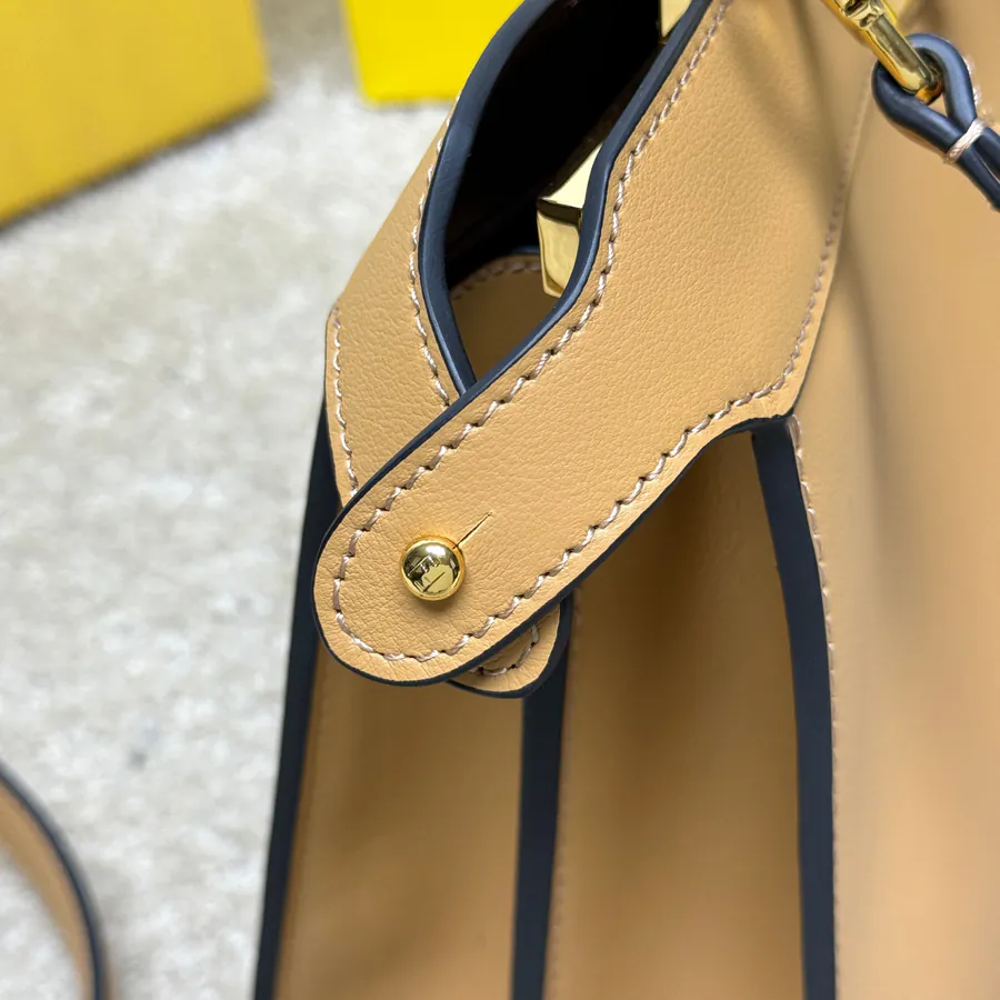 Peekaboo I See U Bucket Bag