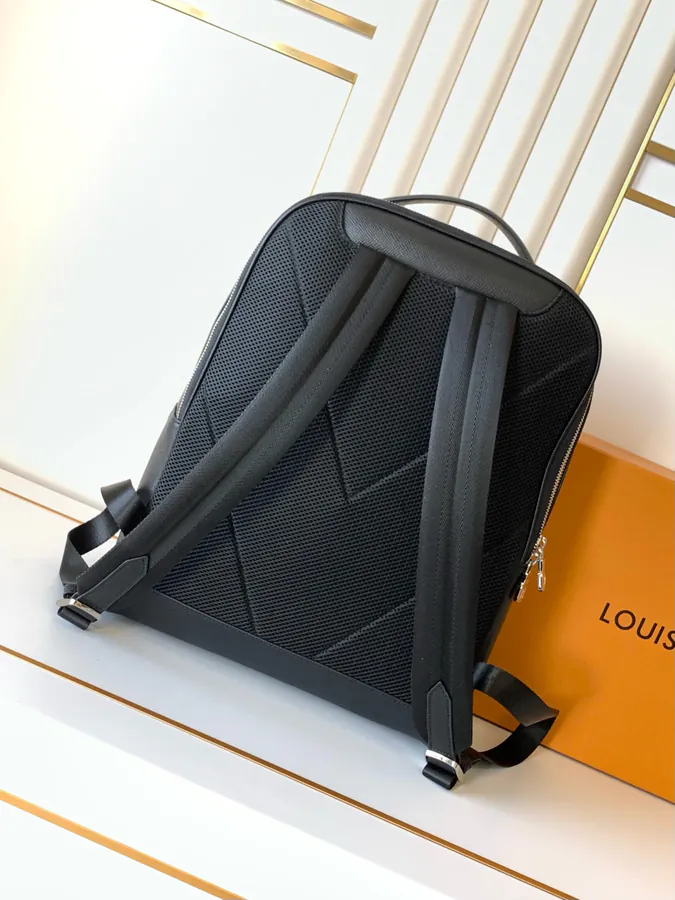 Avenue Damier Infinity Shoulder Bag Grained Calfskin