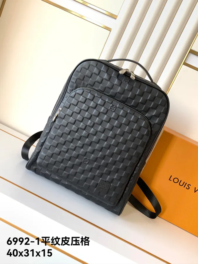 Avenue Damier Infinity Shoulder Bag Grained Calfskin