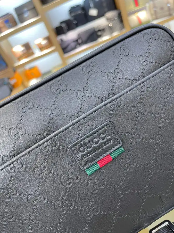 Gucci Bucket Bag in Premium Leather