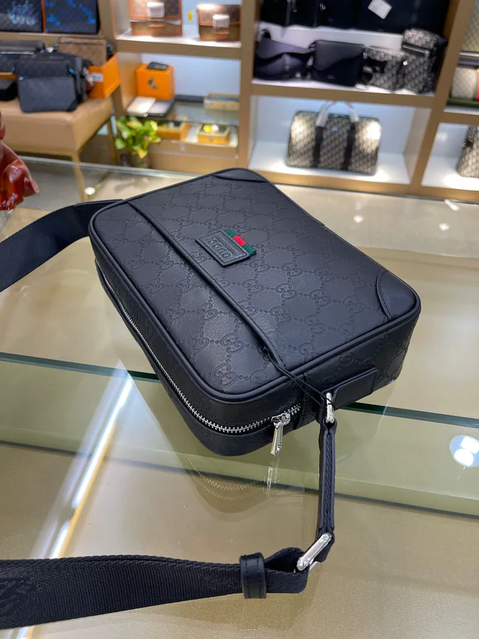 Gucci Bucket Bag in Premium Leather