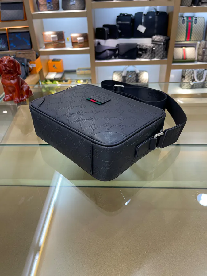 Gucci Bucket Bag in Premium Leather