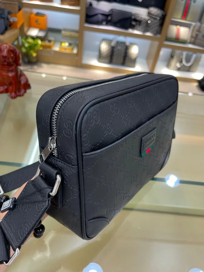 Gucci Bucket Bag in Premium Leather