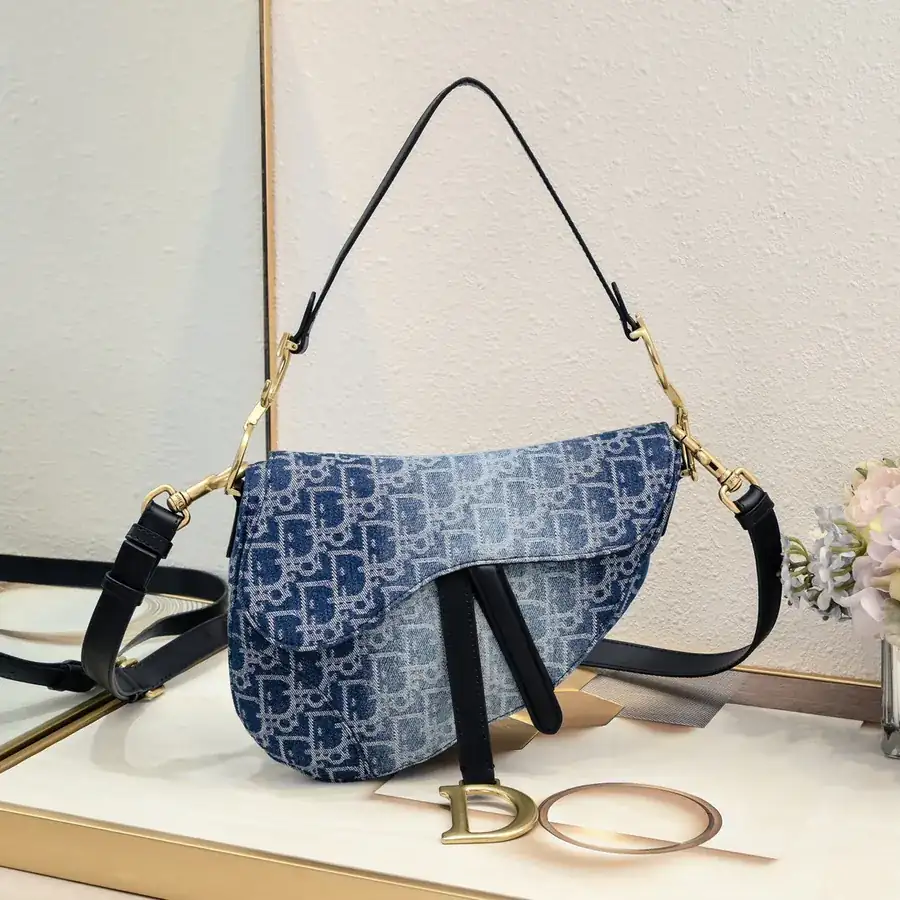 Saddle Bag in Vintage Style