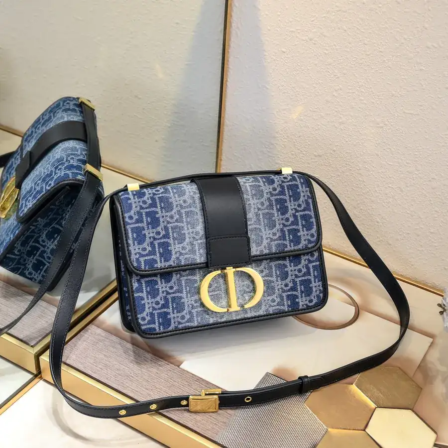 Dior 30 Montaigne Bucket Bag
