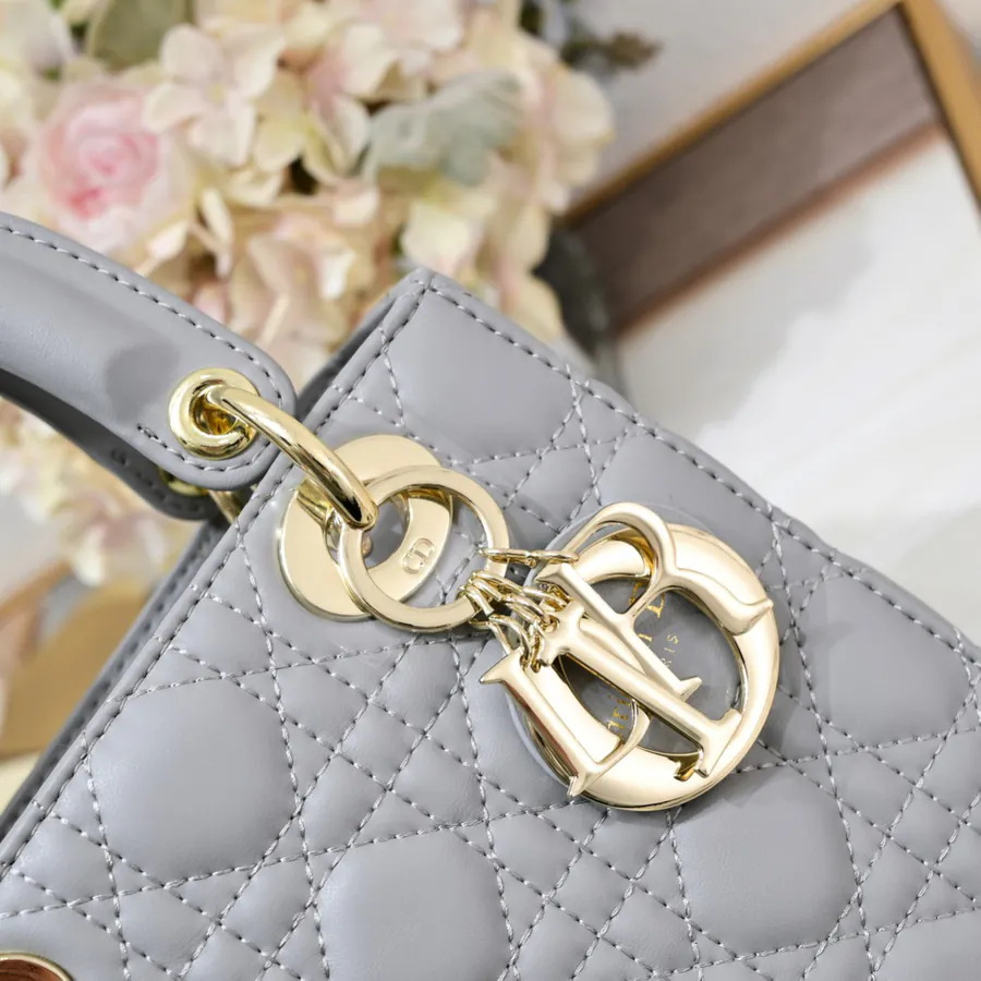My Lady Bucket Bag in Grained Calfskin Grey