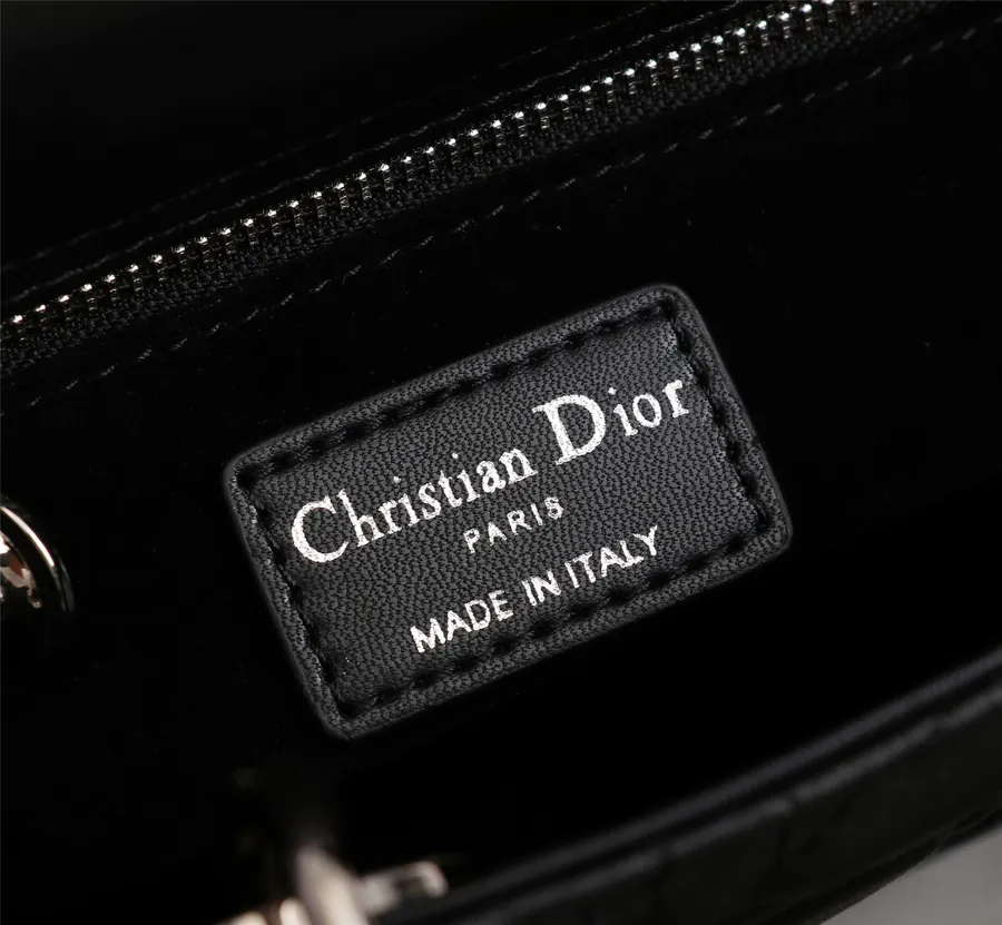 My Lady Letter Series Silver Clasp Lady Bag