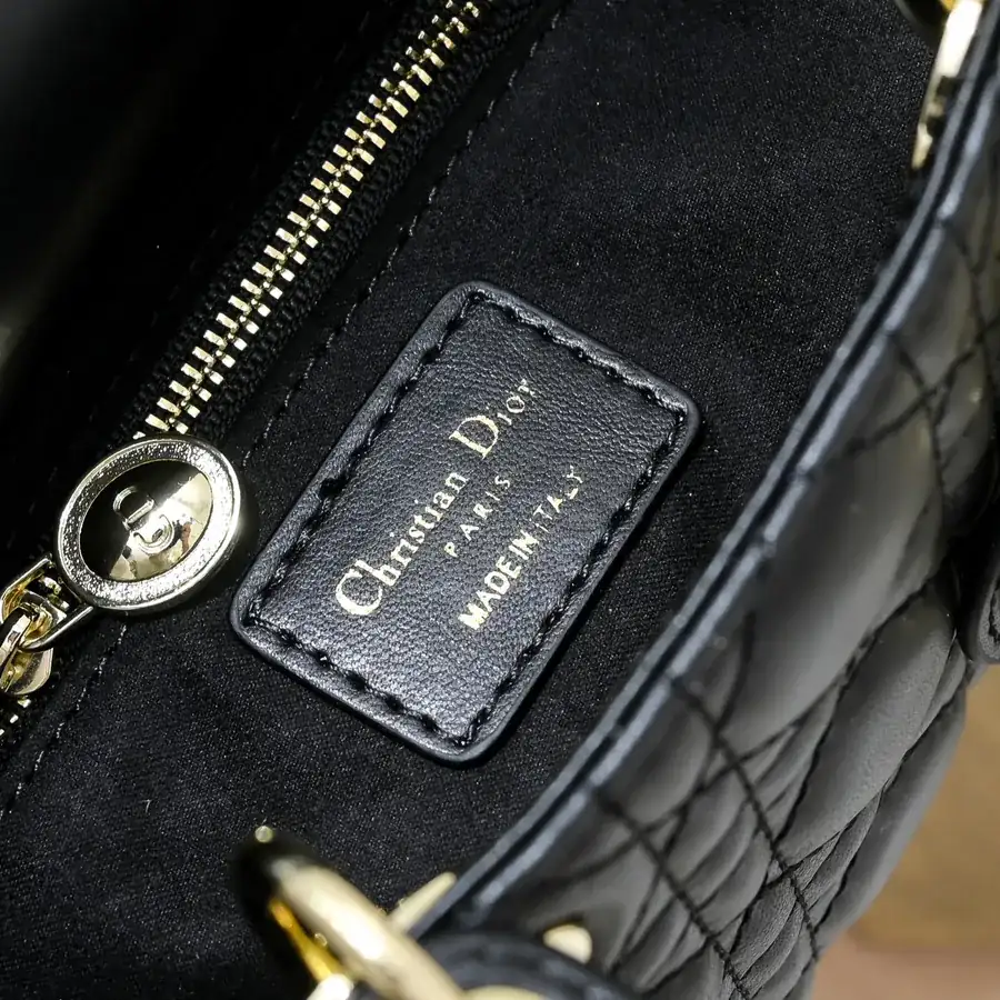 Dai Fei 3 Compartment Black Gold Zipper