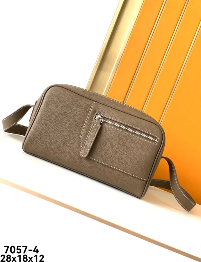 Ema Bucket Bag in Khaki