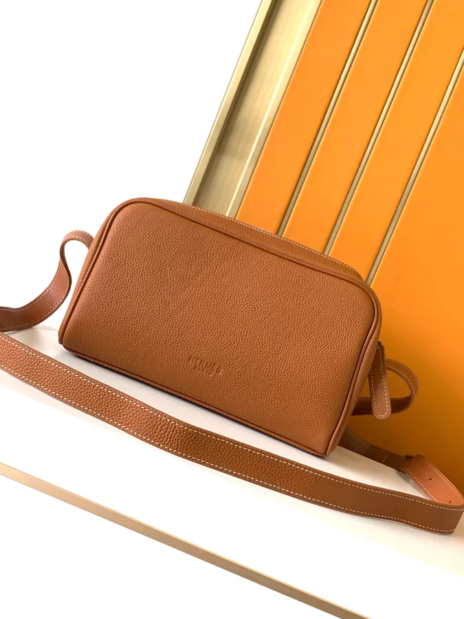 Ema Bucket Bag in Ochre