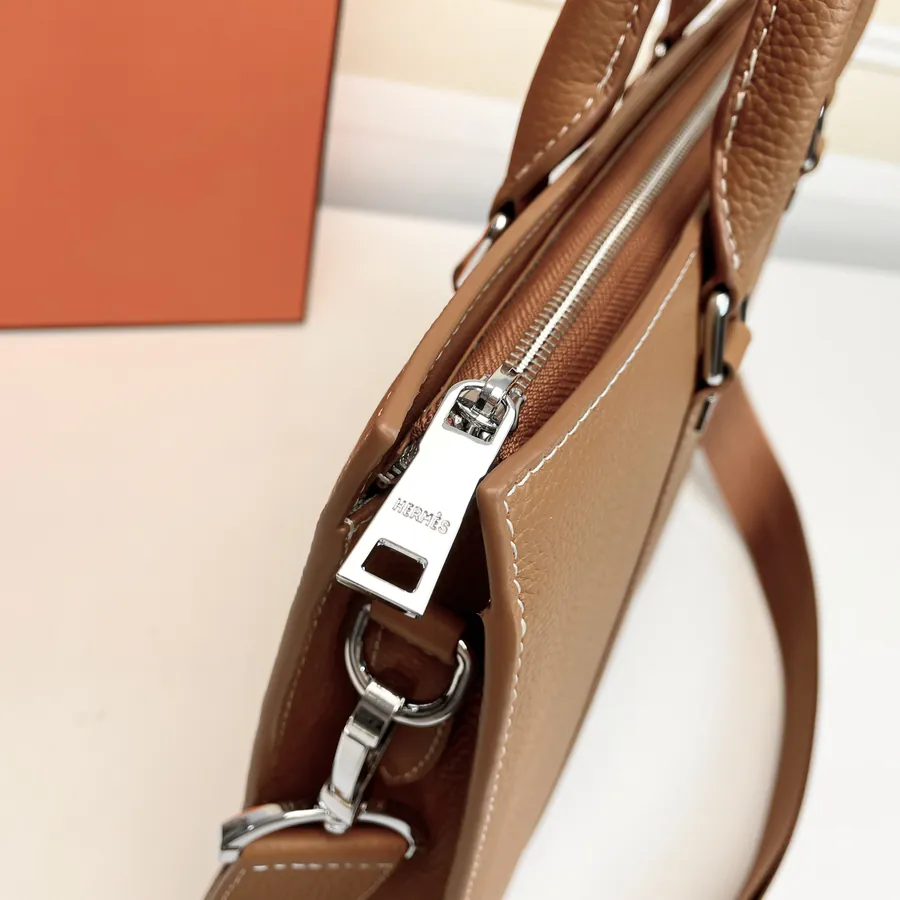 Original Emma Bucket Bag in Taupe