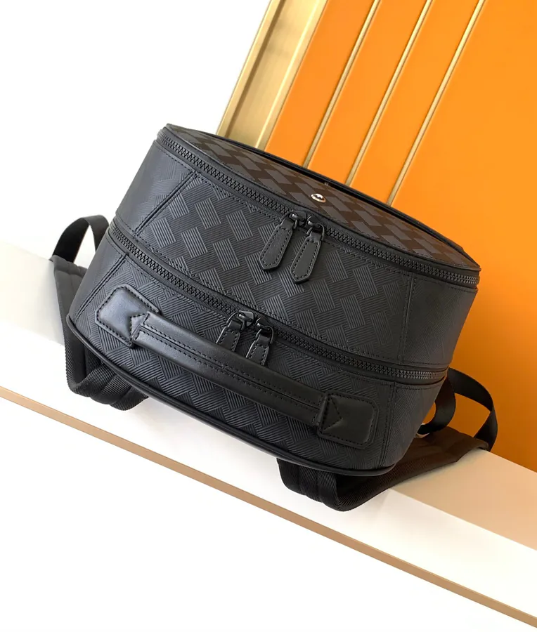 MONTBLANC Classic Craftsmanship Shoulder Bag