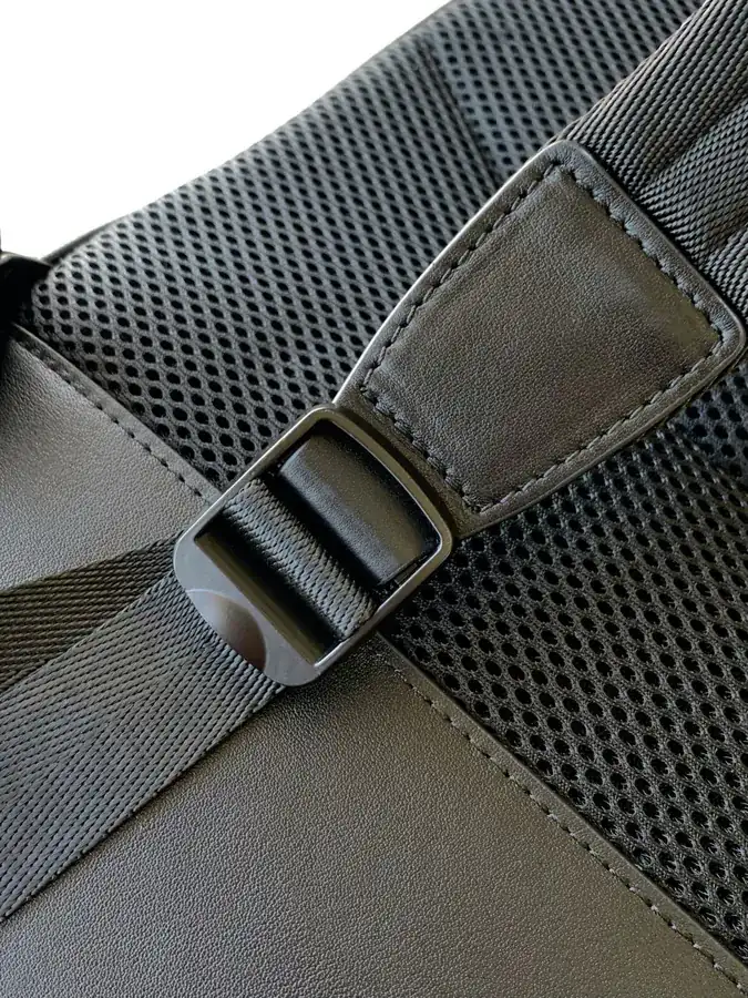 MONTBLANC Classic Craftsmanship Shoulder Bag Black