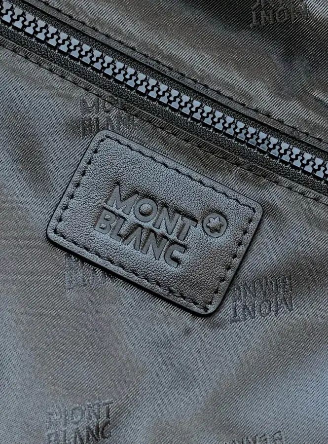 MONTBLANC Classic Craftsmanship Shoulder Bag Black