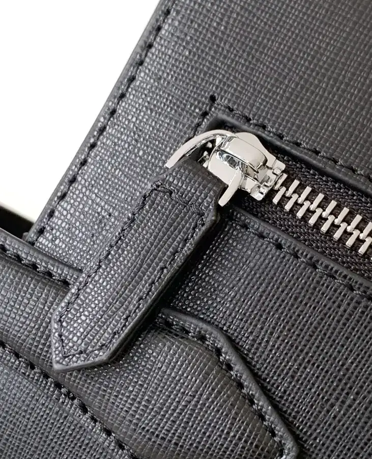 Mondaine Bucket Bag in Grained Calfskin