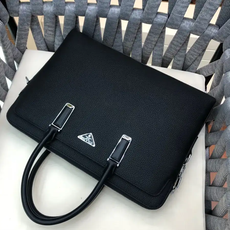 P470 New Arrival P Brand Password Lock Briefcase with Crossbody Function