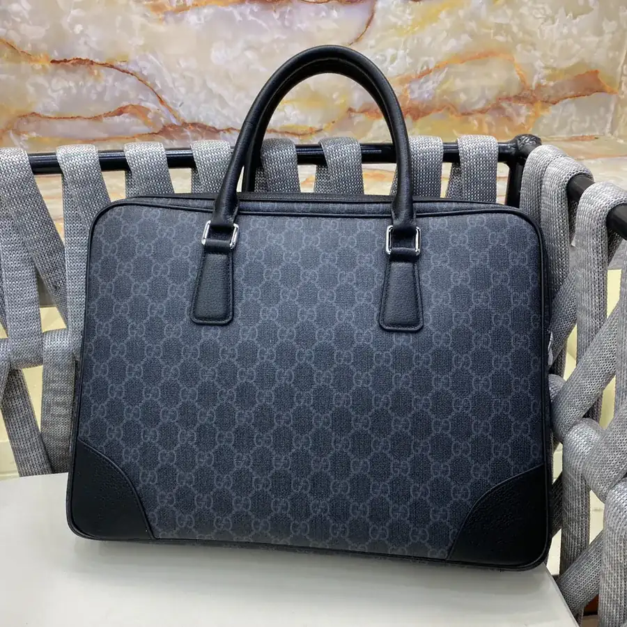 G Brand New Mens Tote Bag, Premium Leather with Clear Grained Texture