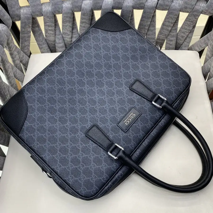 G Brand New Mens Tote Bag, Premium Leather with Clear Grained Texture