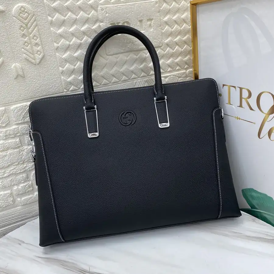 G Brand New Men's Wallet, Premium Leather, Elegant Craftsmanship