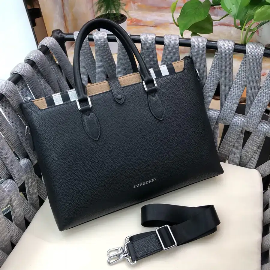 B Brand Premium Leather Men's Bag