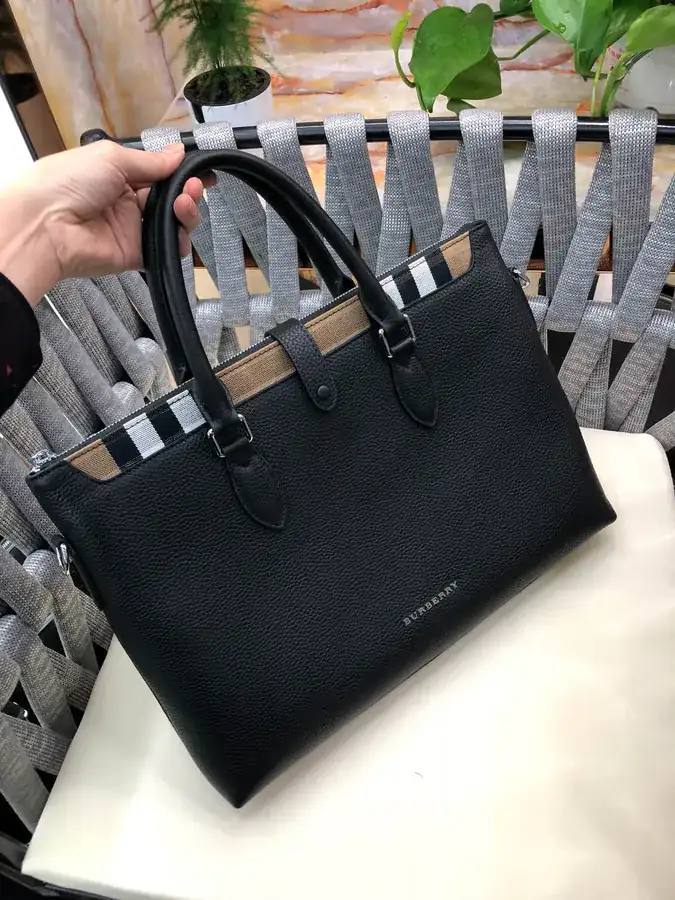 B Brand Premium Leather Men's Bag