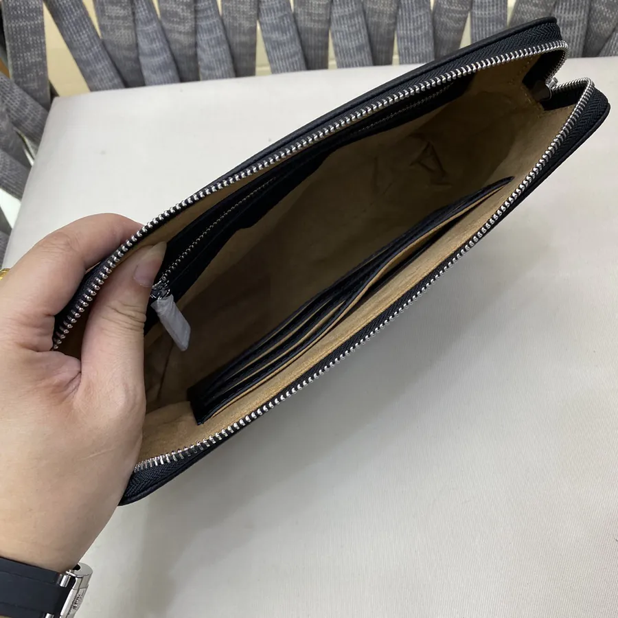 B Brand New Men's Wallet Premium Leather, Handcrafted