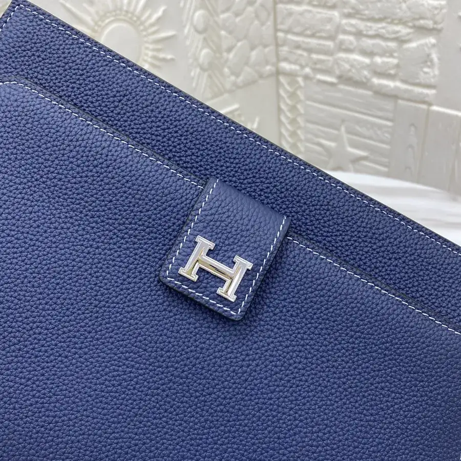 H Brand Essential Handbag Premium Leather, Detachable Handle, Functional Design
