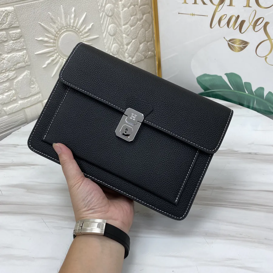 H House Casual Essential Handbag