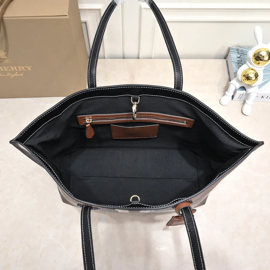 Bur's Upgraded Honeysuckle Brown Checkered Tote Bag
