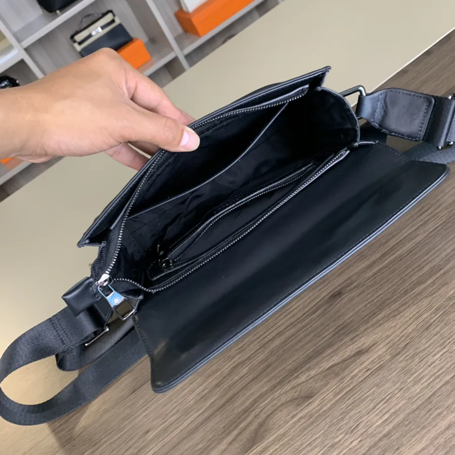 Mondaine 2023 New Trendy Crossbody Bag Premium Leather Design
