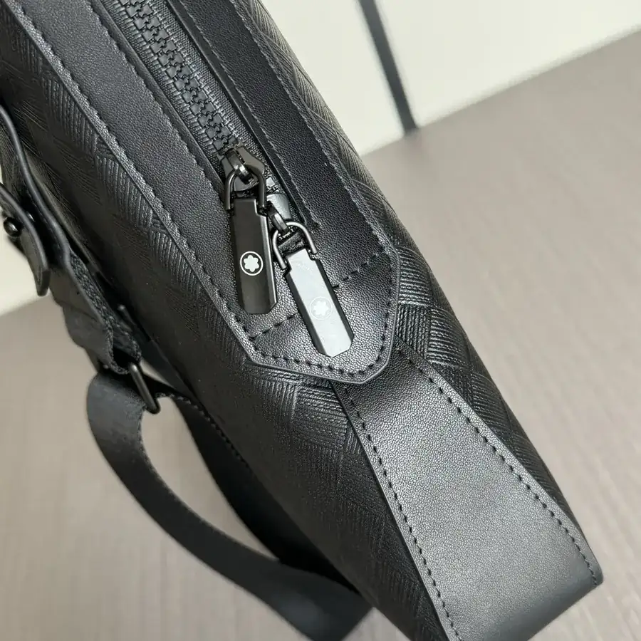 Mighty Dragon Business Bag Premium Italian Calfskin, 8431 1, Black
