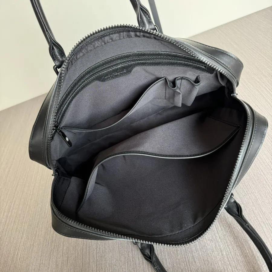 Mighty Dragon Business Bag Premium Italian Calfskin, 8431 1, Black