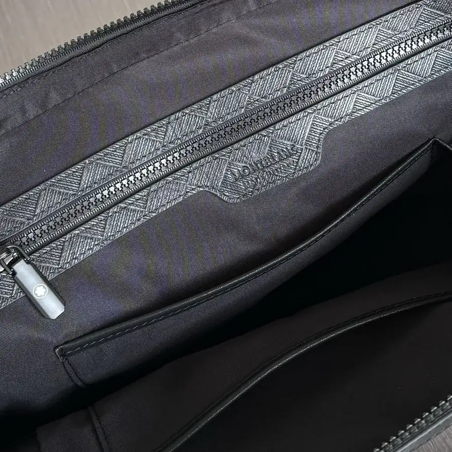Mighty Dragon Business Bag Premium Italian Calfskin, 8431 1, Black