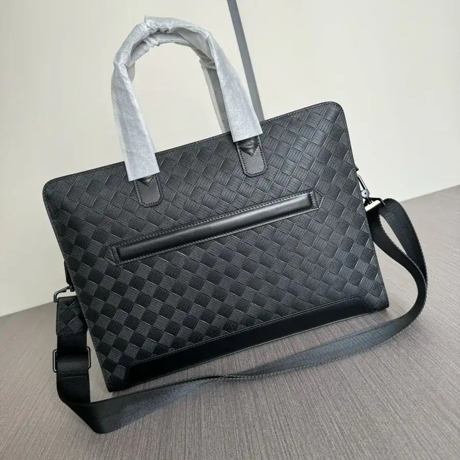 Mondaine Executive Briefcase Premium Italian Calfskin, Classic Design