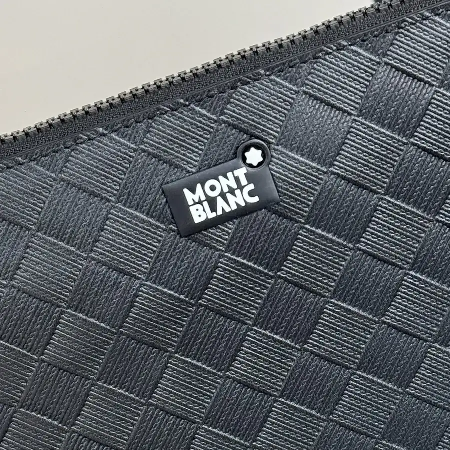 Montblanc Handbag Premium Leather Design, 8425 4 Size