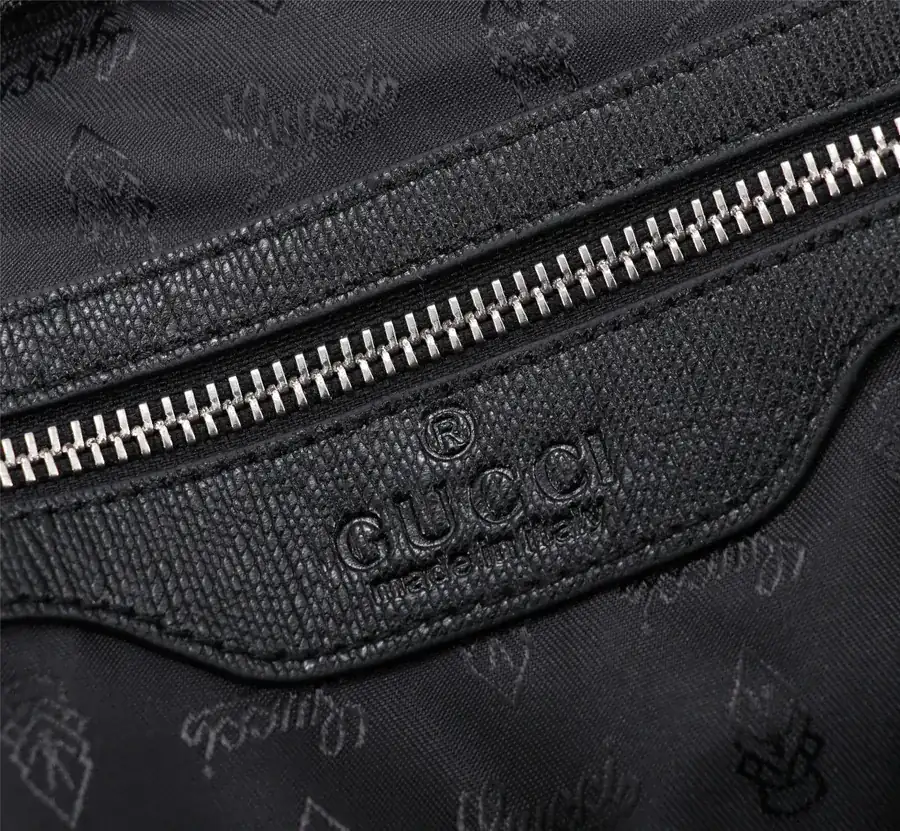 Gucci Premium Leather Briefcase 9800 1