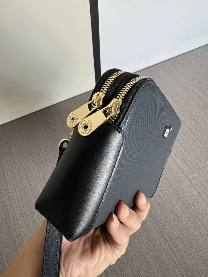 MONTBLANC Premium Bucket Bag with Double Zip, Grained Calfskin