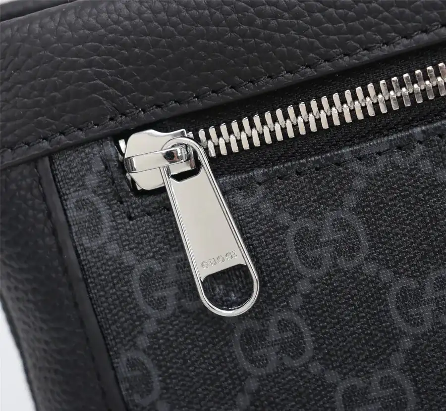 Gucci 2022 New Handbag with Signature Lines
