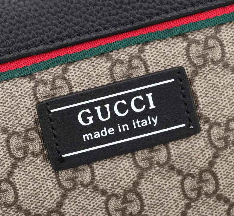 Gucci 2022 New Style Bucket Bag with Signature Lines