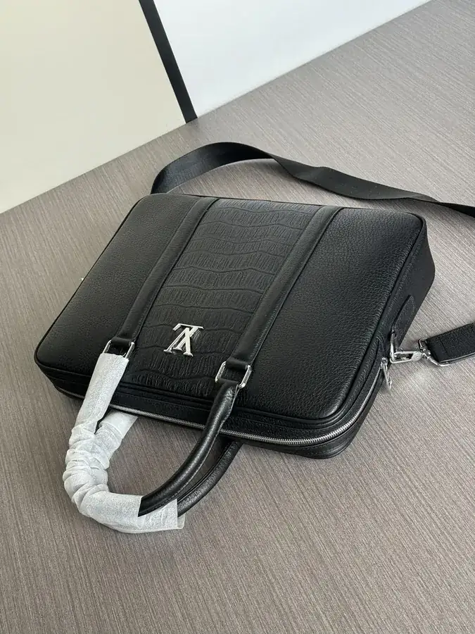 LV Premium Grained Calfskin Briefcase 8463 1