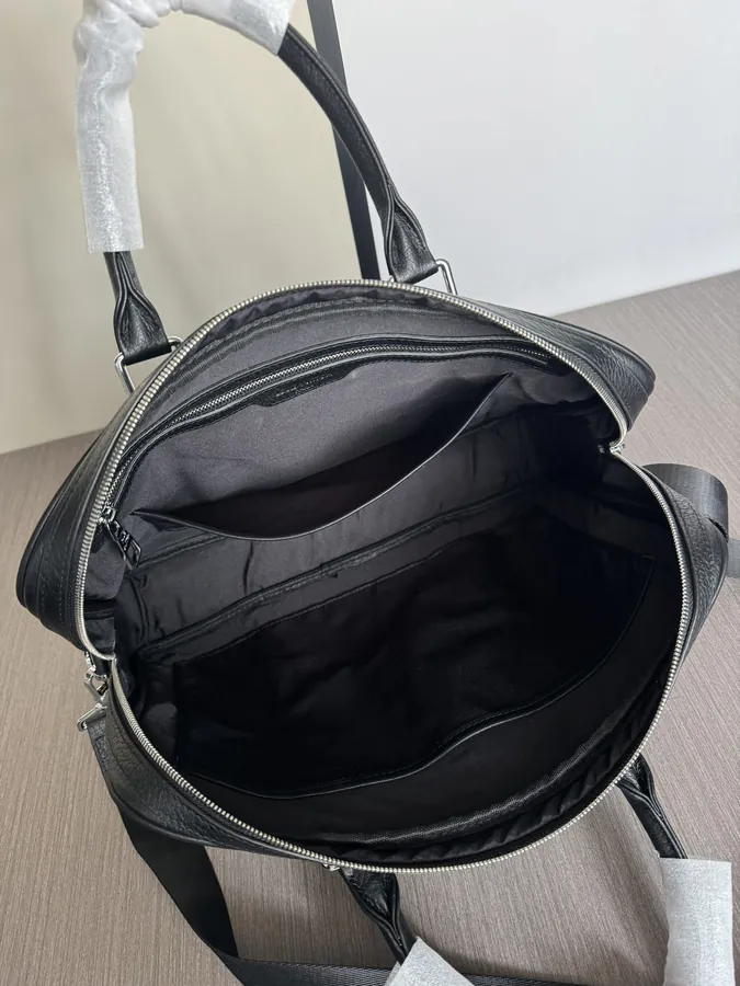LV Premium Grained Calfskin Briefcase 8463 1