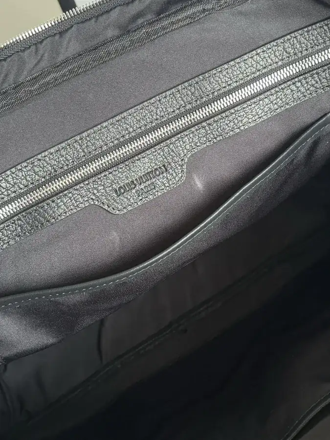 LV Premium Grained Calfskin Briefcase 8463 1