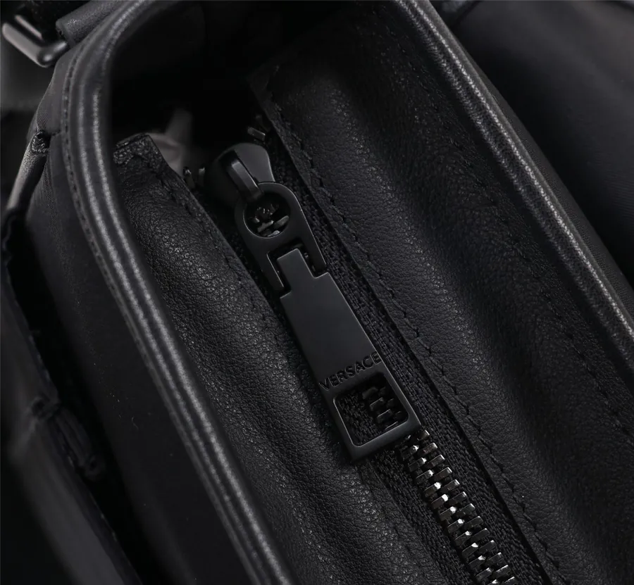 VSC 2022 New Style Dolce Shoulder Bag with Functional Pockets