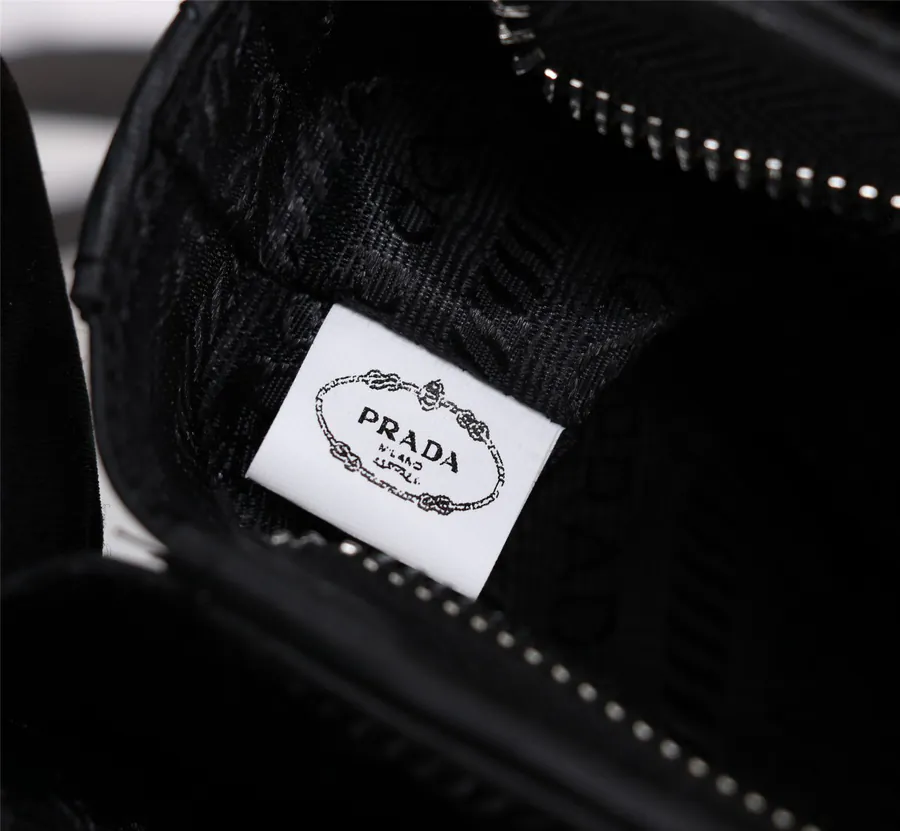 P Brand Men's Wallet