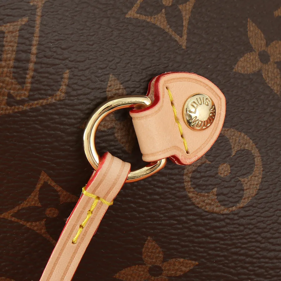 LV Neverfull Medium Handbag Grained Calfskin