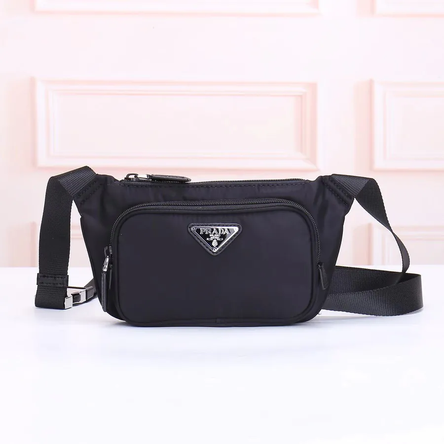 PRADA New Shoulder Bag Official Website Synchronized