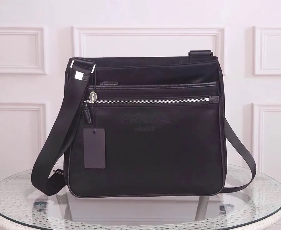PRADA Crossbody Bag Premium Quality, Elegant Design
