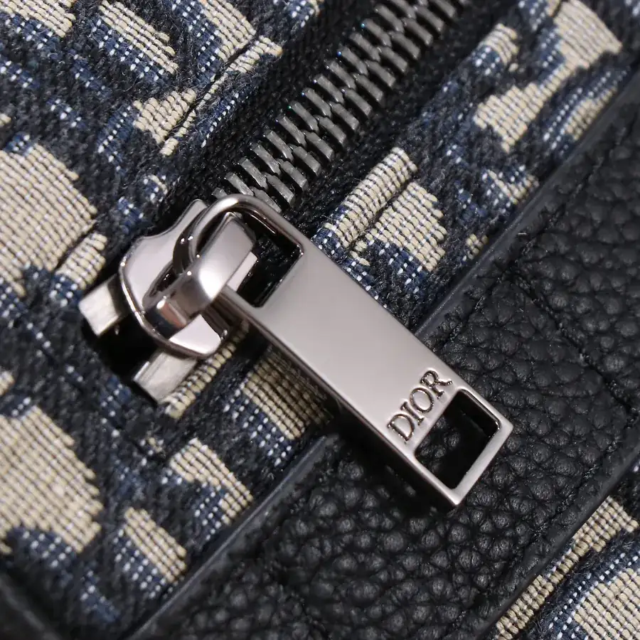 Safari Messenger Bag with Strap Black Oblique Print