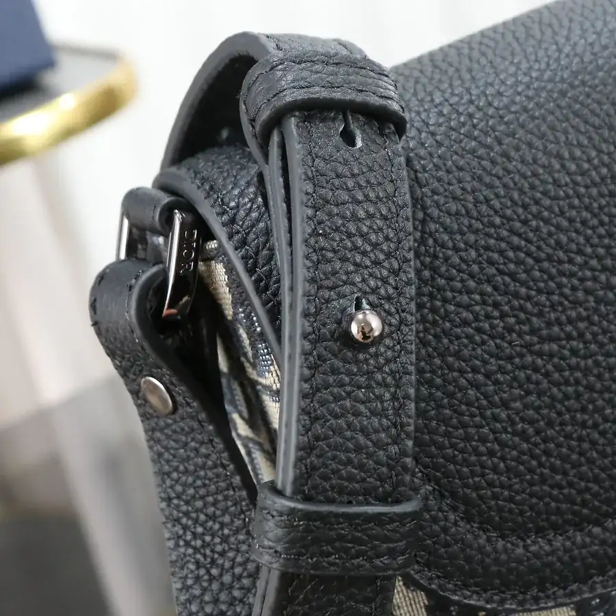 Mini Saddle Messenger Bag 420 Market Top Version