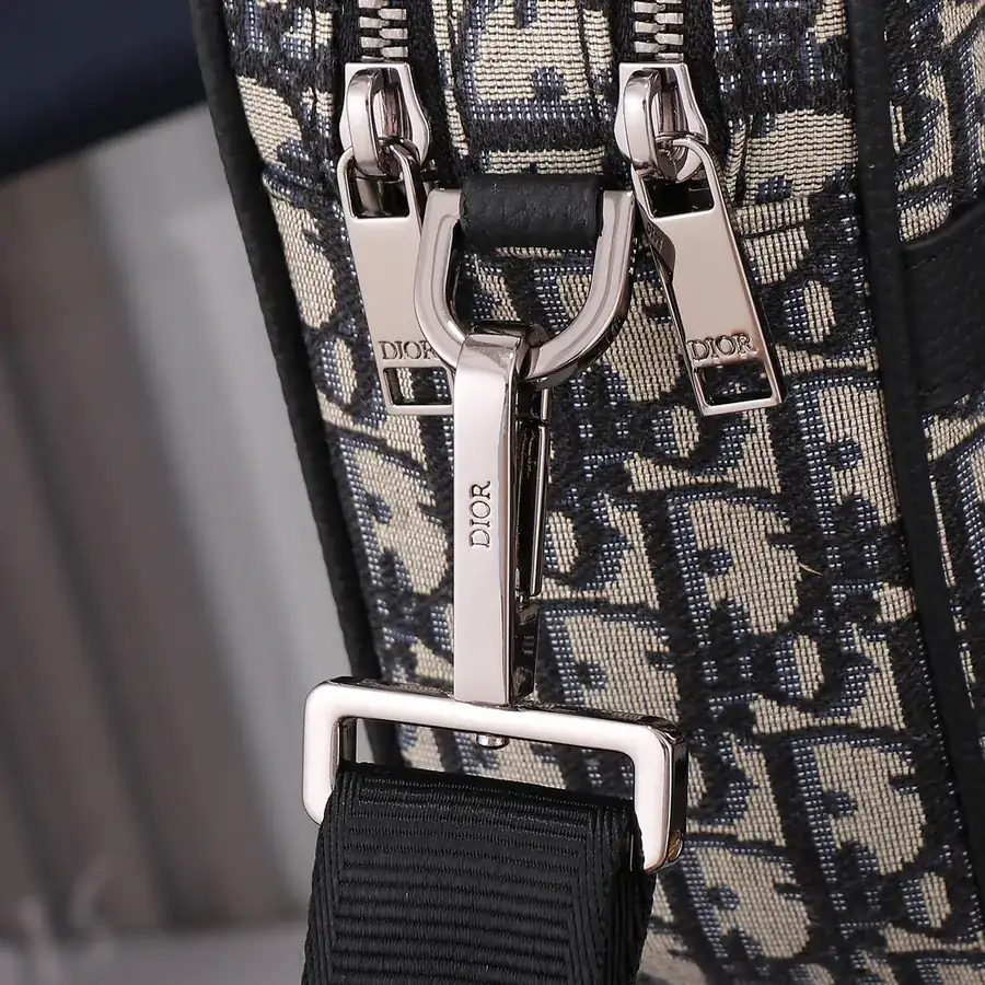 Safari Max Messenger Bag Beige & Black Oblique Jacquard